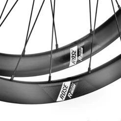 Rose R-Thirty Disc LIGHT Roues Route 28" / 700 C SRAM XDR I 24 Rayons -Rocky Boutique B1BF9D480C388244E4A3332EB077E2D7