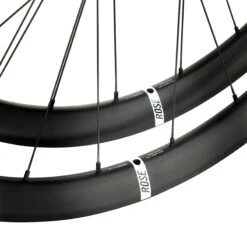 Rose G-Thirty Disc LIGHT Roues Gravel 28" / 700 C SHIMANO HG I 24 Rayons -Rocky Boutique BE76B9E9661E0935AC5F823002E2EABF